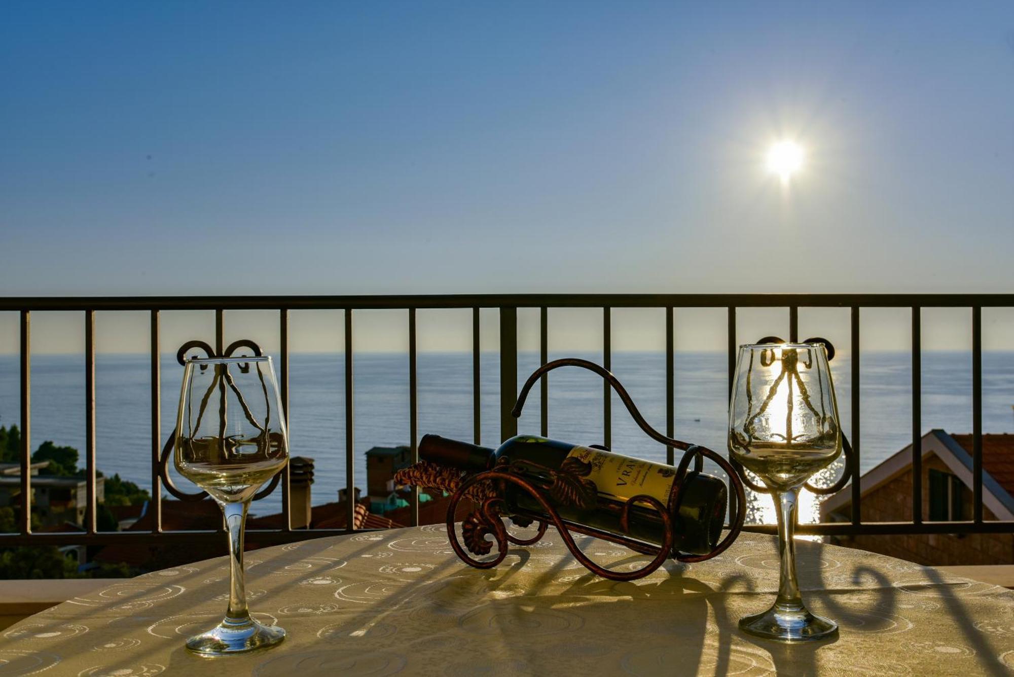 Apartments Leut Sveti Stefan Oda fotoğraf