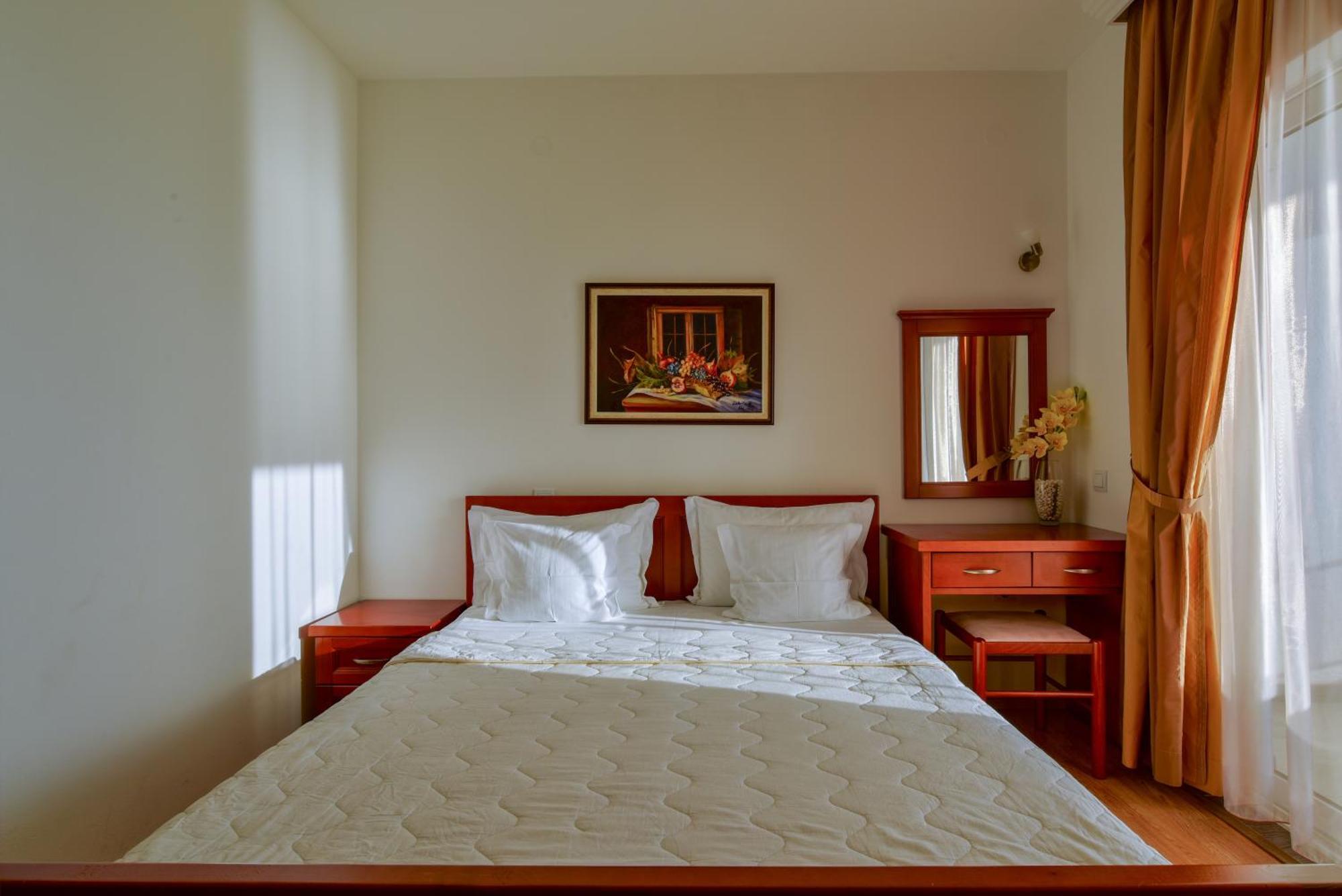 Apartments Leut Sveti Stefan Dış mekan fotoğraf