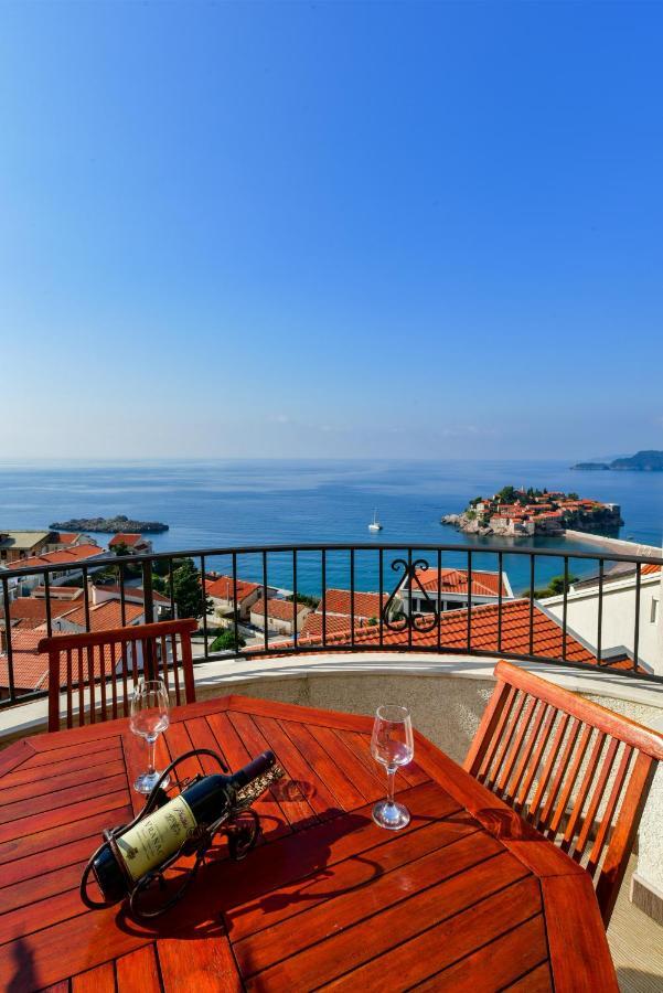 Apartments Leut Sveti Stefan Oda fotoğraf